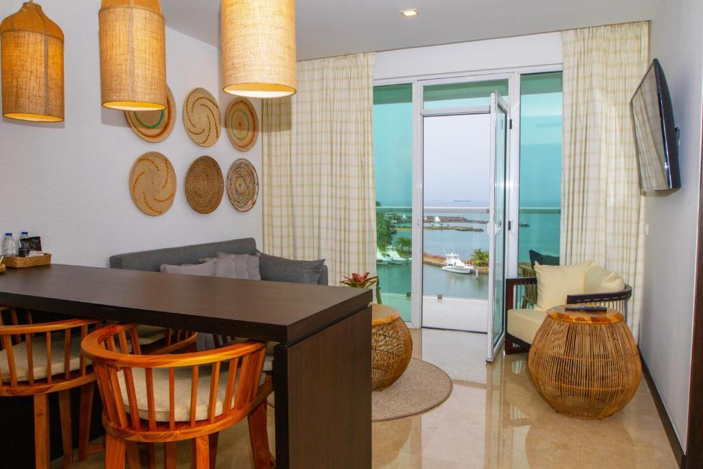 Eurobuilding Hotel & Suites Lecheria Esterno foto